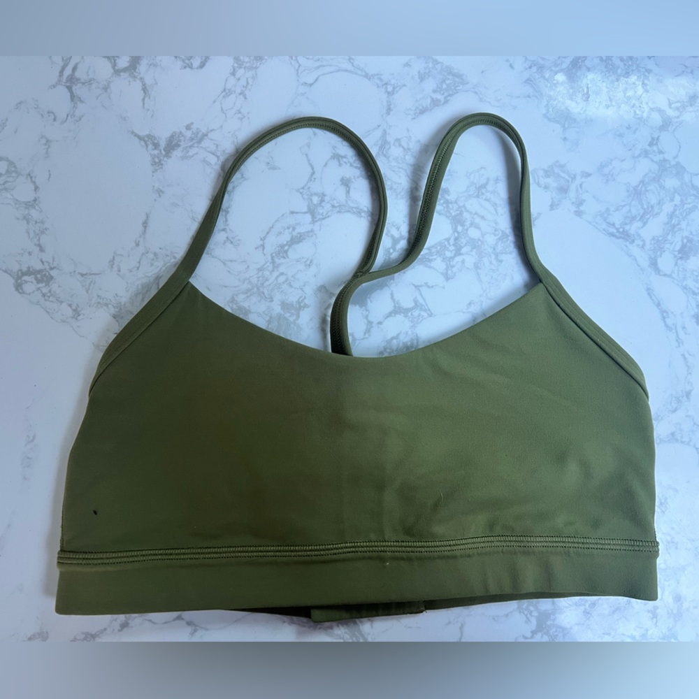 Lululemon flow Y bra (sports bra) - size 8